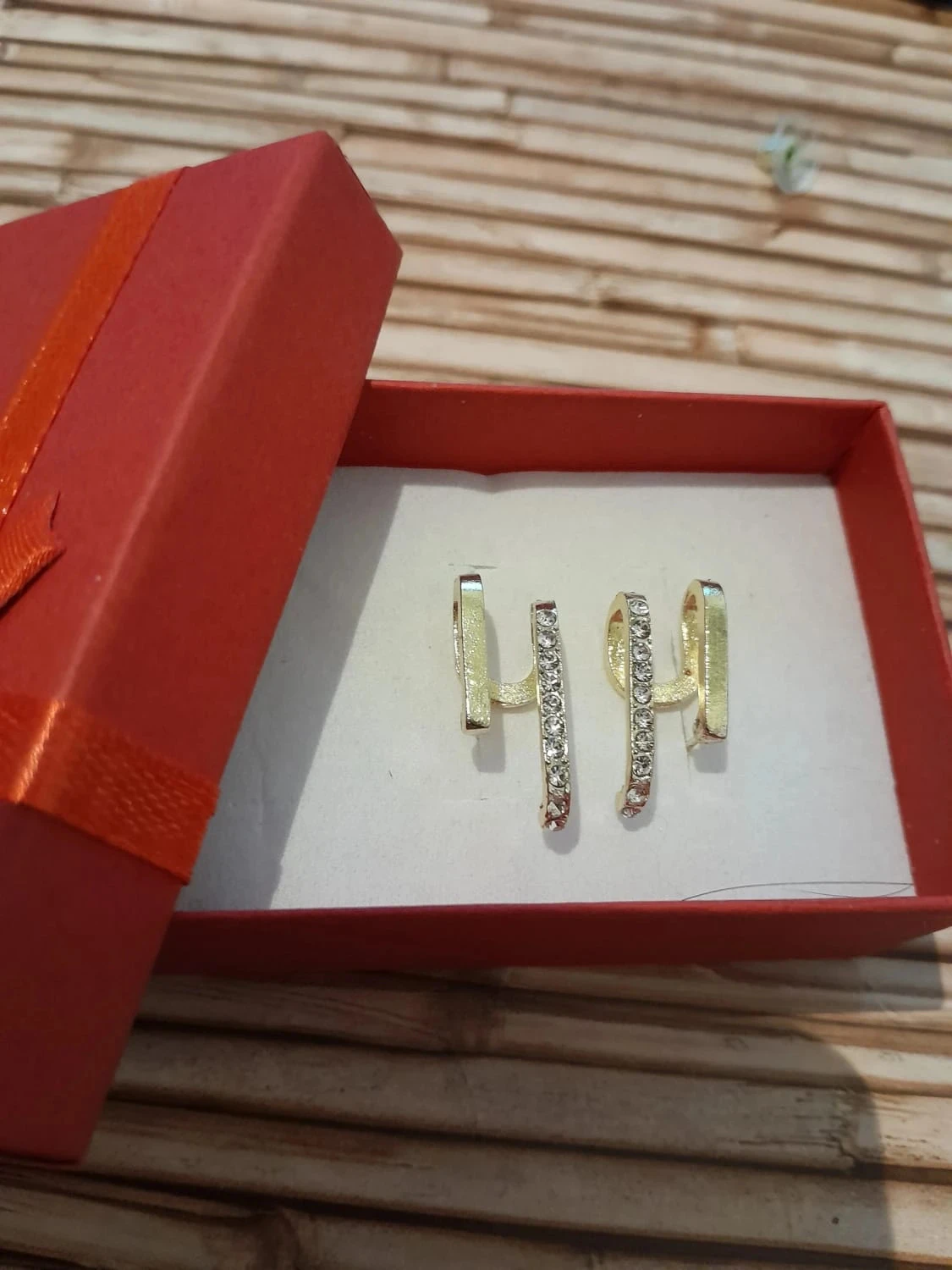 Boucles d'oreilles dorées, avec strass, 2cm